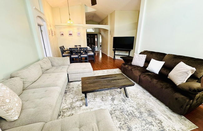 Private Pool House With Lake View, Near all Famous Attractions!!! - Foto 3