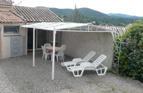 15mn de Cannes, Villa la Soleiade , Gites , type T2, clim, piscine, parking au Lac de Saint-Cassien VAR - Foto 6