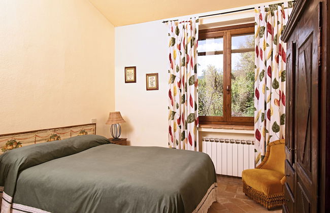 Casale Chimneys Immersed in Olive Trees - Foto 5