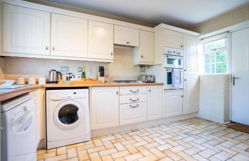 Beautiful detached home in quaint village setting - Foto 23