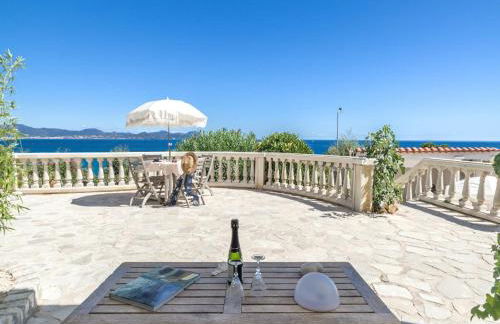 Luxury Villa with Jacuzzi in Les Issambres - Foto 37