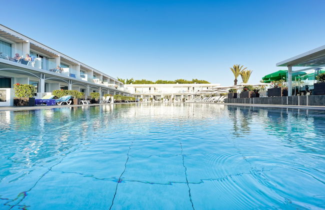 Ura Lara - Adults Only - Photo 52