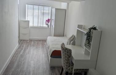 Lakeside studio - Photo 2