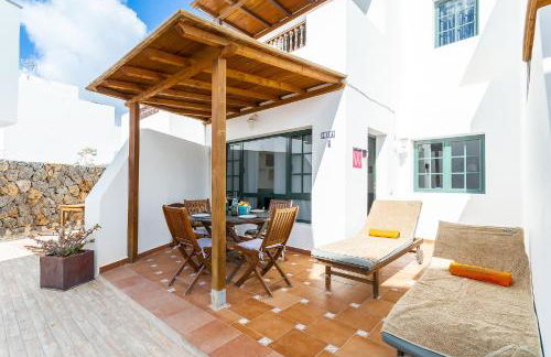 Casa Lili - Shared Pool - Close to Seafront Promenade - Sea Views from upper terrace - Foto 11