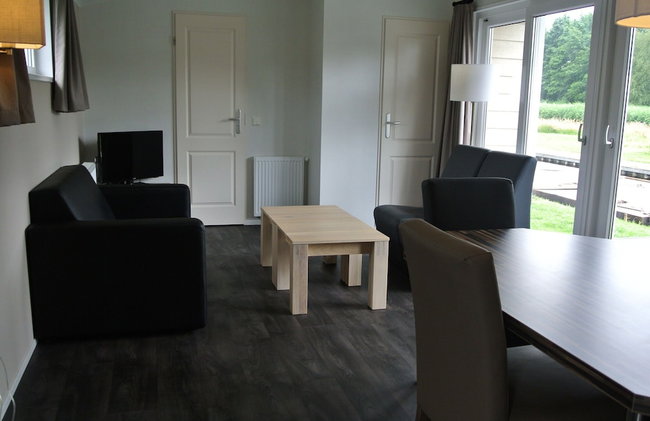 Cozy Chalet With Sloop in Giethoorn - Foto 6