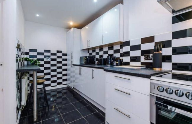 Spacious 4-Bed House Manchester - Foto 17