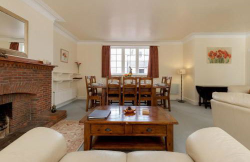 Balcraig House - Photo 8