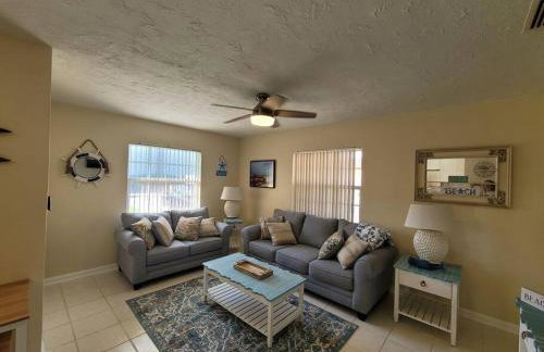 Beachy Sarasota Duplex - Foto 1