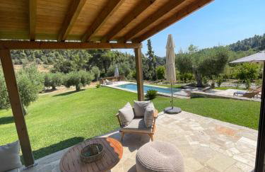 Paralia Homes cheerful 2 bedroom with pool, unit #1 - Foto 9