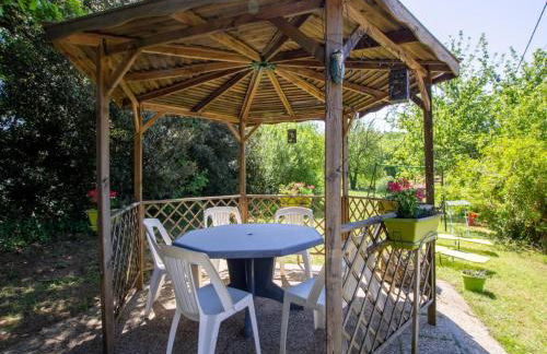 Maison de campagne proche de la Dordogne avec grand jardin et cheminée - FR-1-616-61 - Foto 12