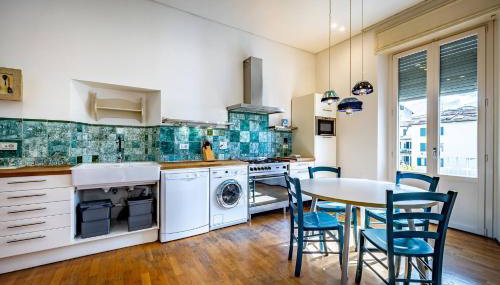 YD Bright 2-Bedroom Retreat with Elevator - Foto 2, Other