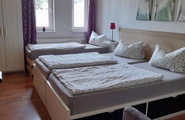 Ferienhaus auf einer Ebene mit eigenem Garten, Sommerpool und Badefass - Foto 36