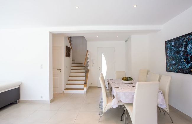 4 bedroom House in Bormes-les-Mimosas with private pool and garden - Photo 7