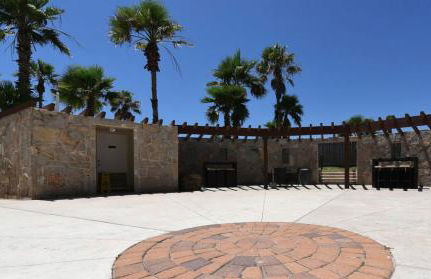 Upscale Modern Villa Private w Terrace in Bahia Mar Beachfront Resort, Heated Pool! - Photo 24