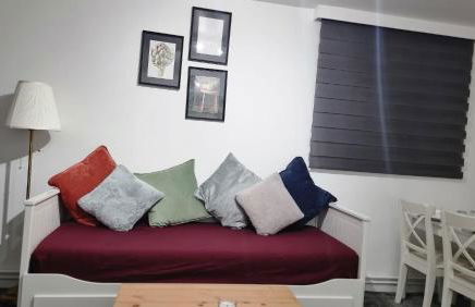 Amazing 1 bed entire flat with separate living room and kitchen in London With Free Parking - Foto 11