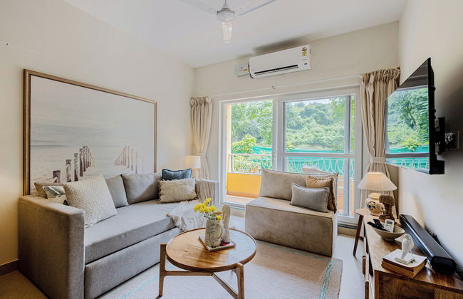 Alaya Stays Veera Marina 1BHK with Pool - Foto 25