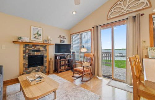 Sunset Shores - Lakeside Cabin #1 by Simple Life Rentals - Foto 1