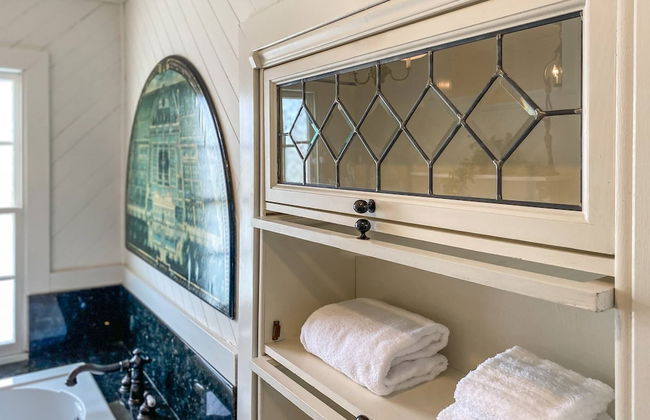 Little Yellow Cottage on Water Street - Foto 33