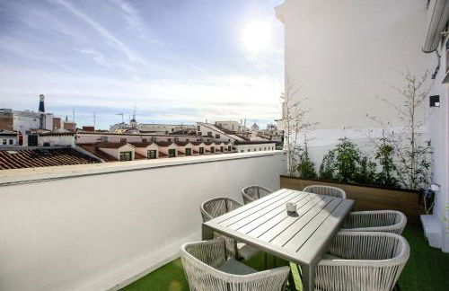 El Cielo: Lujoso Ático en Madrid Centro - Photo 26