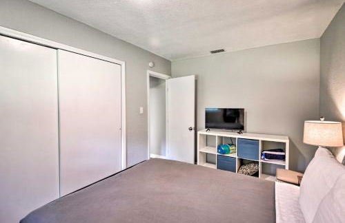 Dog-Friendly Home with Gas Grill - Walk to Rose Bay! - Photo 18