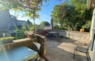 Maison accueillante à Orgnac-l'Aven avec piscine partagée - Foto 37