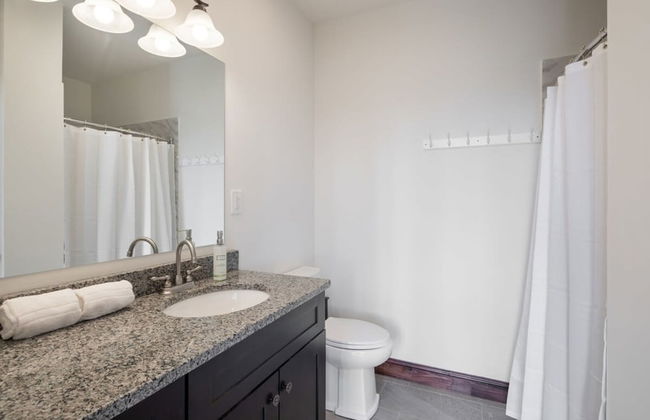 Sosuite 2BR Penthouse w W D Gym On-site Bar - Foto 29