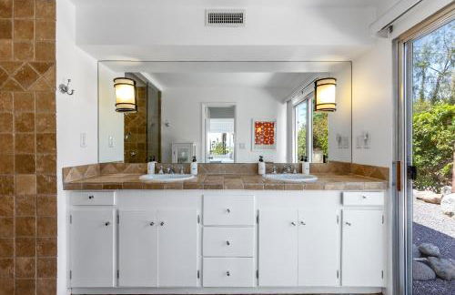 Hilltop Haven by ACME House Company - Foto 27