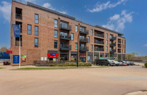 Penthouse Apartment - City Centre - Secure Parking, Balcony, Self-Check-In, Fast Wifi and Smart TV with Netflix by Yoko Property - Photo 32