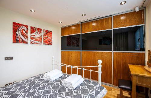 Tower Bridge 2BR apartment for 6 with terrace - Photo 10