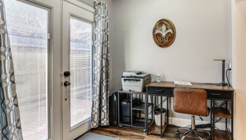 half Mi to Hospitals Updated Baton Rouge Stay - Foto 3