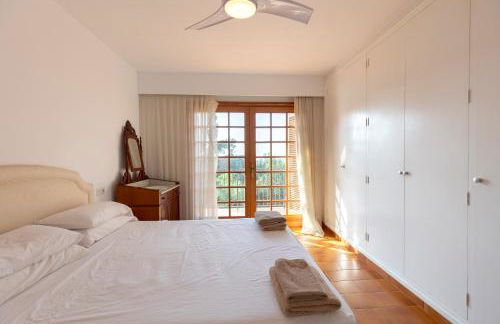 Villa Rosa, espaciosa casa con piscina - Foto 24