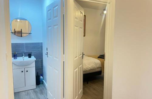 Gatwick 2 Bed Apartments Free Parking - Foto 36