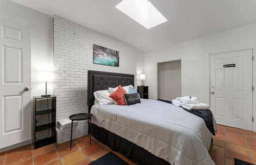 Grotto Pool House, 3 bed, 2 bath, IMG 3 miles, AMI - Foto 44