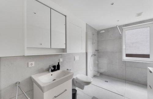 Carport A3 CGN & DUS Barrierefrei - Foto 4