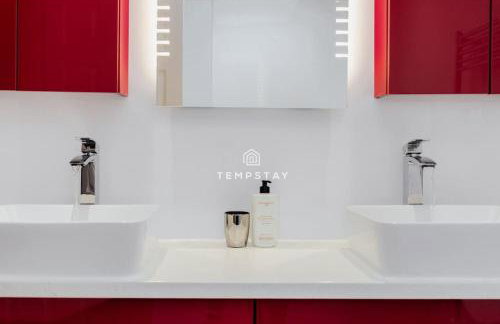 Spacious 5 bed Sunninghill with driveway parking - By Tempstay - Foto 9