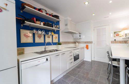 Apartment, front line beach, in Las Arenas, Bahía de Marbella - Photo 23