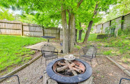 Family Home with Ping-Pong and Fire Pit in Lexington - Foto 28