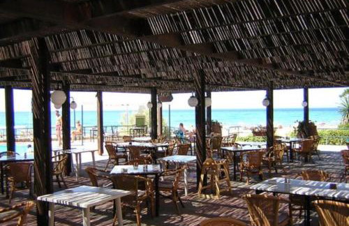 Seafront Calista Beach House With Garden - Foto 49