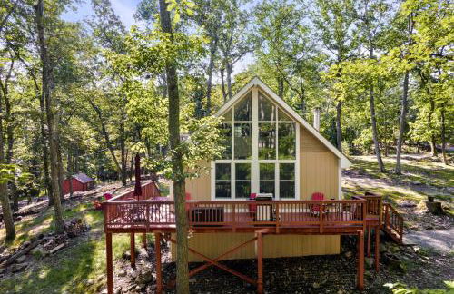 Modern Cabin w Hot Tub & Indoor Pool Gym Access! - Foto 1