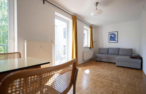 Ruhig und zentral mit Balkon - Foto 5