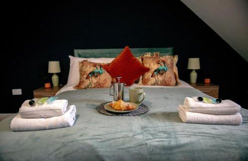 4-Bed, Sleeps 6, contractors welcome! - Foto 2