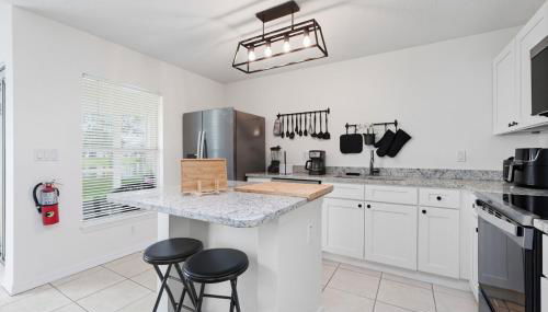 Pond View Club Cortile Resort Pool Hot Tub Theme - Foto 3