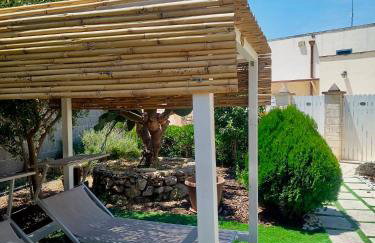 CH Guest House - Photo 16