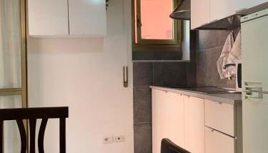 At Mollys metro A LucioSestio - Foto 2