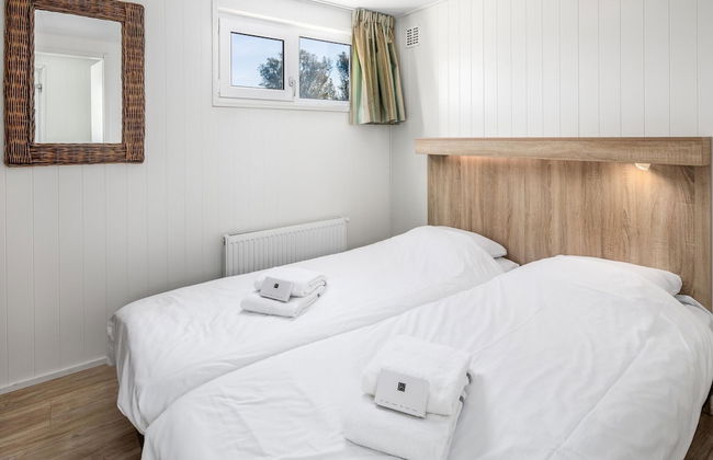 Beach House in Netherlands With Sea View - Photo 2