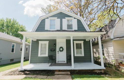 Beautiful Cape Cod House in Central Location - Foto 3