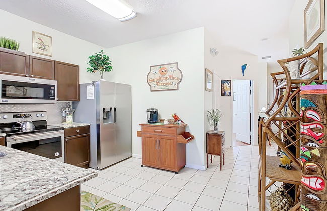 Adventureland Oasis - Resort Near Disney - Photo 18