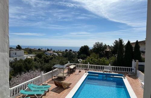 Villa Aroha - Huge Villa, Sea Views & 2 pools - Foto 51