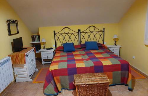 Disfrutar y relajarse en el Robledal - Foto 7