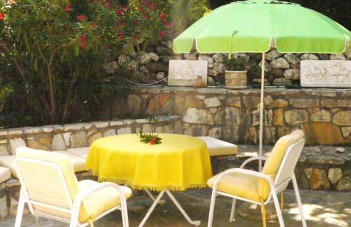 Steinturm mit Dach-Terrasse zwischen Fluß, Meer und Gebirge- Spiti Pirgos - Foto 36